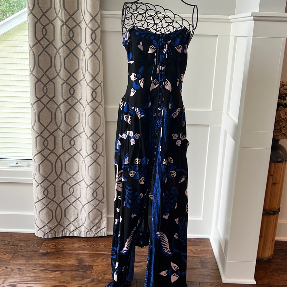 Lovely flowy free people!